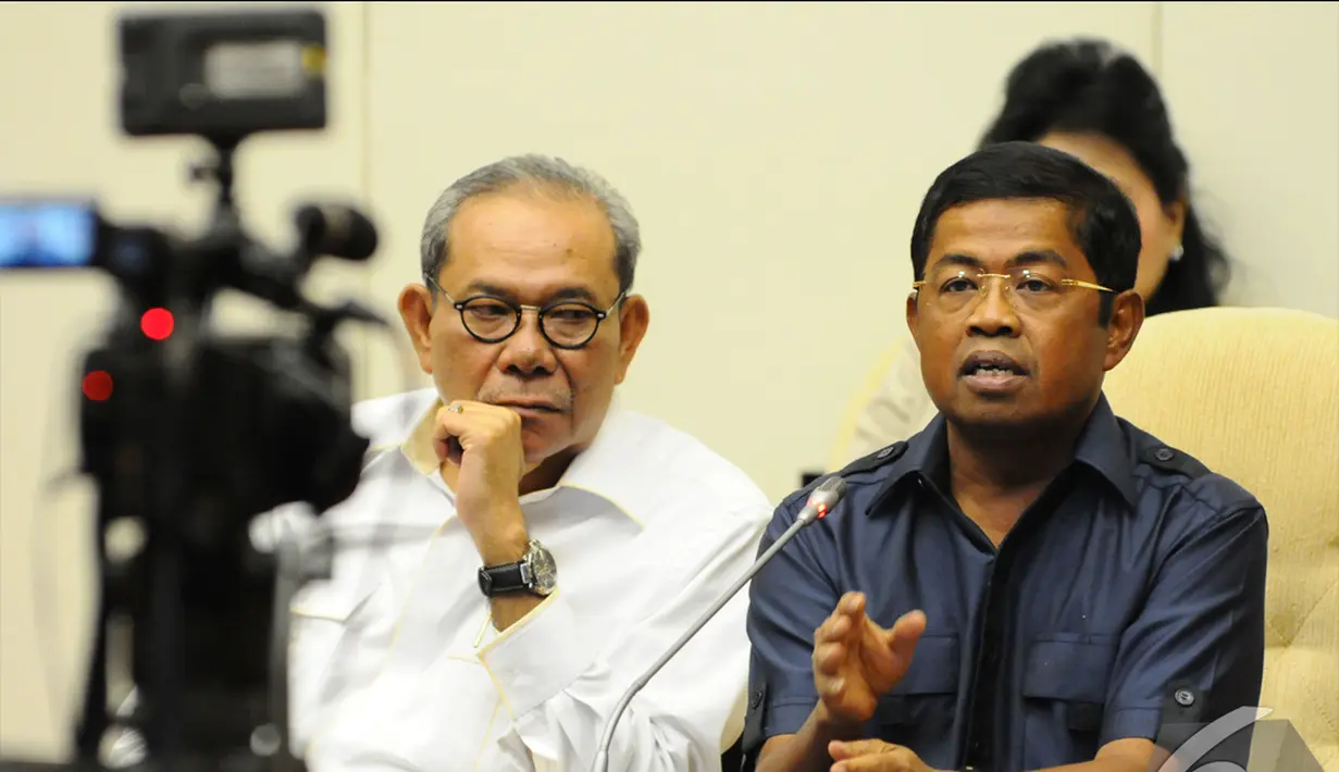 Sekjen DPP Partai Golkar Idrus Marham menjelaskan bahwa secara keseluruhan Munas Golkar berjalan lancar dan produktif dilihat dari sisi manapun tidak ada cacat, Jakarta, Jumat (5/12/2014). (Liputan6.com/Andrian M Tunay)