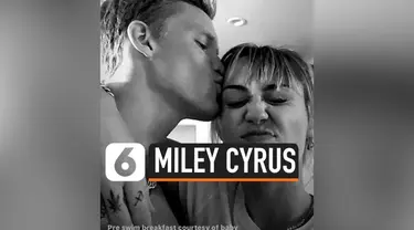 Setelah proses perceraiannya dengan Liam Hemsworth, Miley Cyrus banyak dikabarkan dekat dengan beberapa selebritis. Sebelumnya ia dikabarkan menjalin hubungan dengan Kaitlyn Carter, tapi hubungan itu berakhir. Sekarang Miley kembali tunjukkan kemesra...