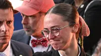 Ella Emhoff menangis di sela pidato konsepsi Kamala Harris. (dok. Mandel NGAN / AFP)
