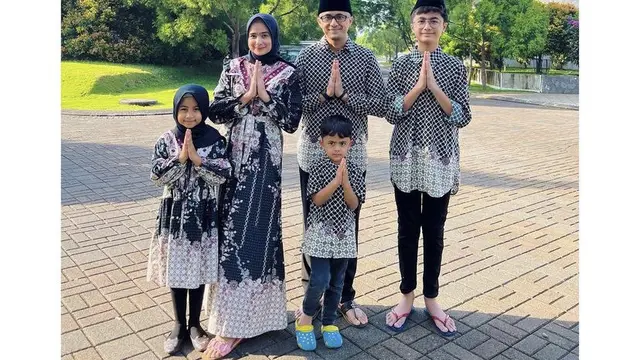 Potret Terbaru Hengky Kurniawan dan Istri yang Kini Menjadi Penjabat Publik (Sumber: Instagram/ /sonyafatmala/hengkykurniawan)