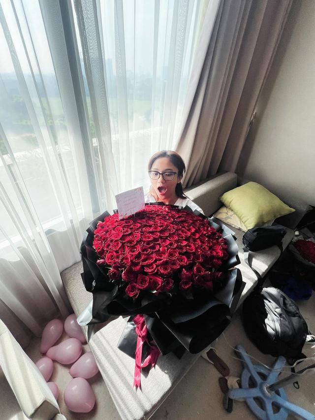 Marion Jola Rayakan Ultah ke-24