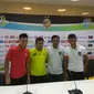 Pelatih Sriwijaya FC Hartono Ruslan (baju kuning). (Liputan6.com/Indra Pratesta)