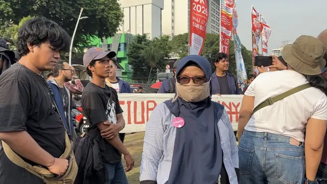 Makanan gratis untuk pendemo di tugu tani. (liputan6.com/tisha maulida fazriah).