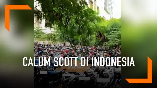 Ada satu hal tentang Indonesia yang masih membuat penyanyi "You Are The Reason" ini cukup terkejut. Yakni soal parkiran motor di Indonesia.