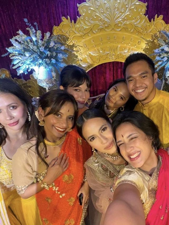 Pevita Pearce di hari pernikahannya bersama Mirzan Meer Crazy Rich Malaysia.