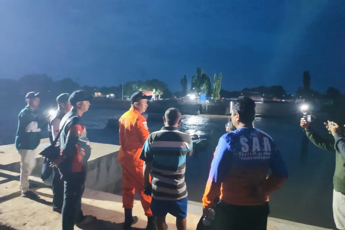 mahasiswa hilang saat rafting di bendungan indramayu