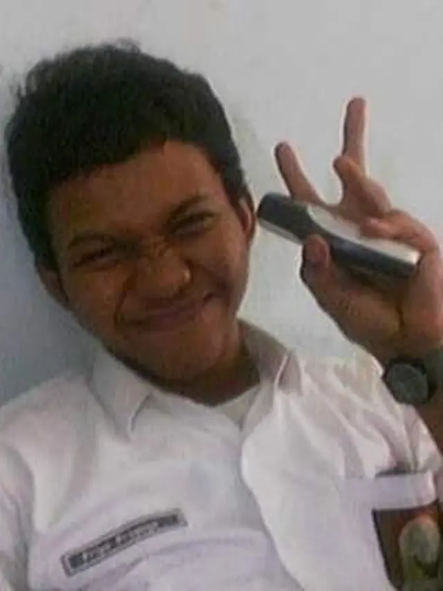 7 Potret Masa Remaja Babe Cabita, Gaya Rambutnya Bikin Pangling