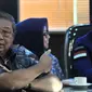 Ketua Umum Partai Demokrat Susilo Bambang Yudhoyono (SBY) memberikan keterangan pers saat memantau hasil quick count Pilkada Serentak 2018 dari Ruang Monitoring di Wisma Proklamasi, Jakarta, Rabu (27/6). (Merdeka.com/Iqbal S. Nugroho)