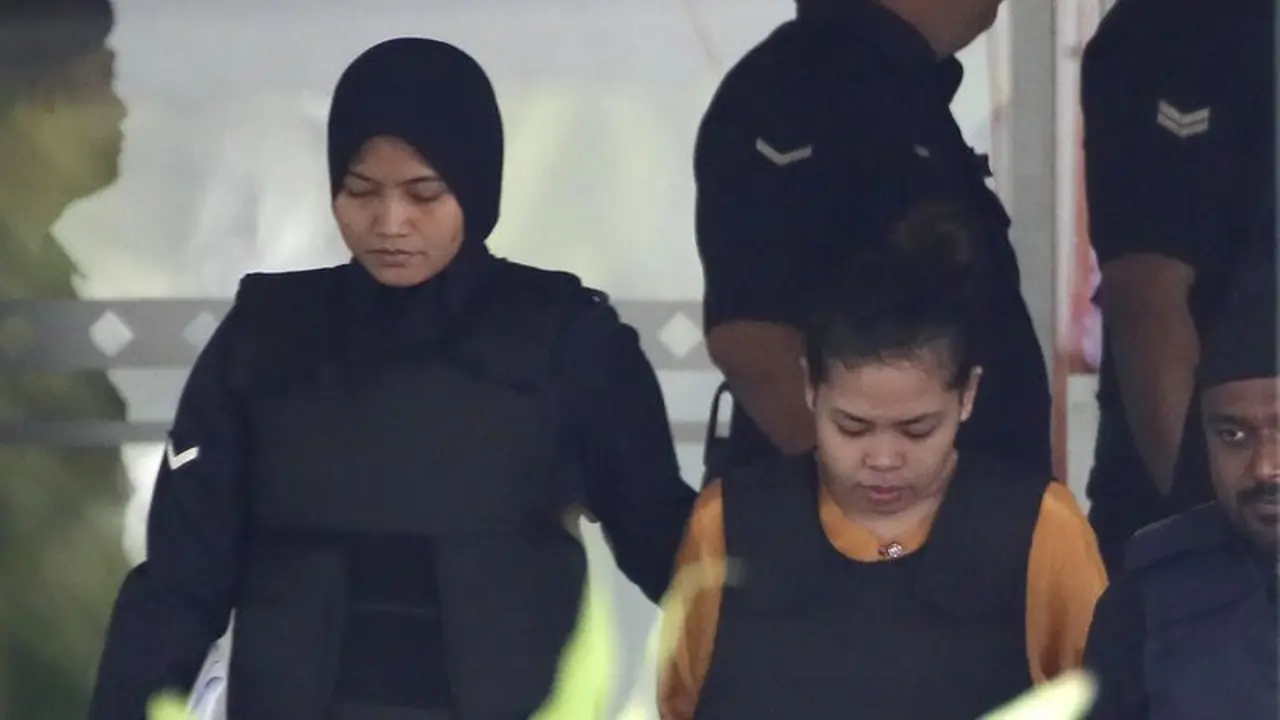 Siti Aisyah dalam sidang pada 4 Oktober 2017. (AP/Sadiq Asyraf)