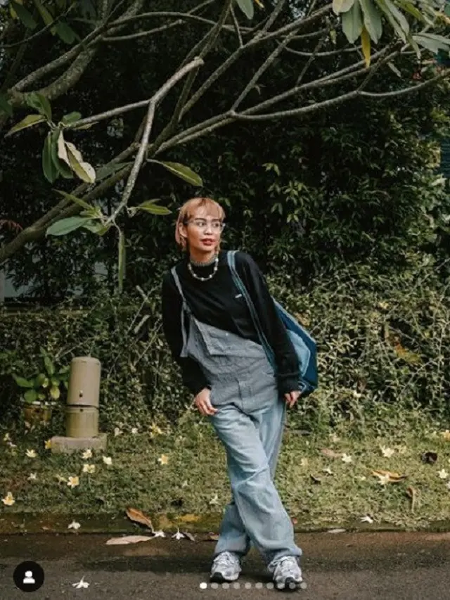 Conchita Caroline sedih sang ibu diduga memanipulasi honornya (Foto: Instagram conchizzlin)
