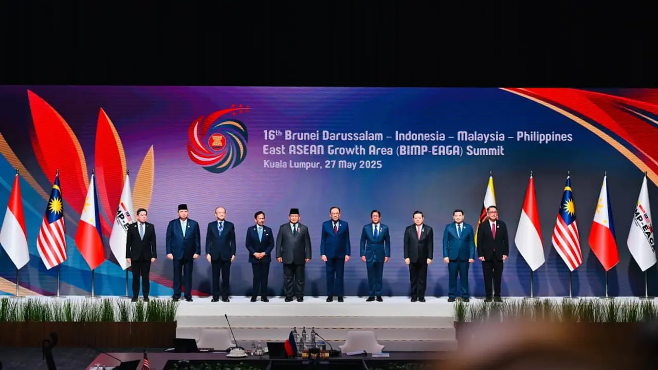 Presiden Prabowo Subianto menghadiri KTT ke-16 Brunei Darussalam-Indonesia-Malaysia-Philippines East ASEAN Growth Area (BIMP EAGA) di KLCC, Malaysia, Selasa (27/5/2025).