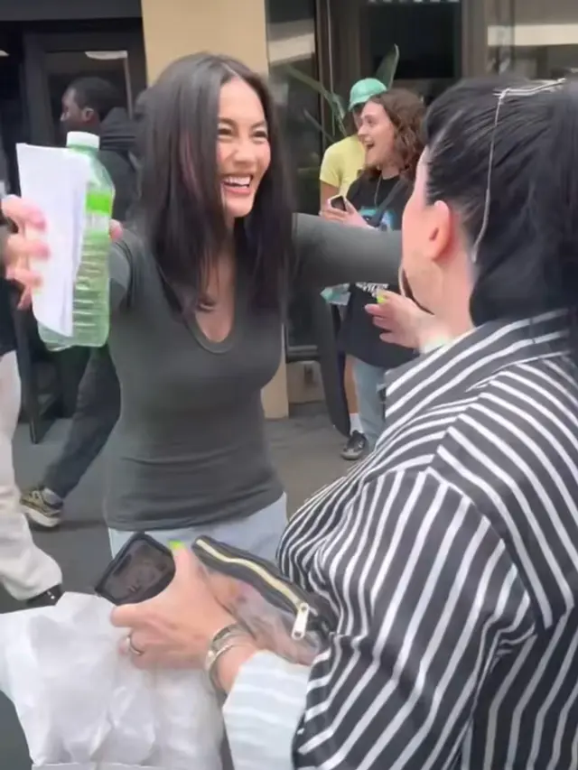 Agnez Mo Rayakan Ulang Tahun ke-39 di Lokasi Syuting. [@agnezmo]