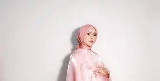 Potret Maternity Shoot Lesty Kejora. (Sumber: Instagram/lestykejora)