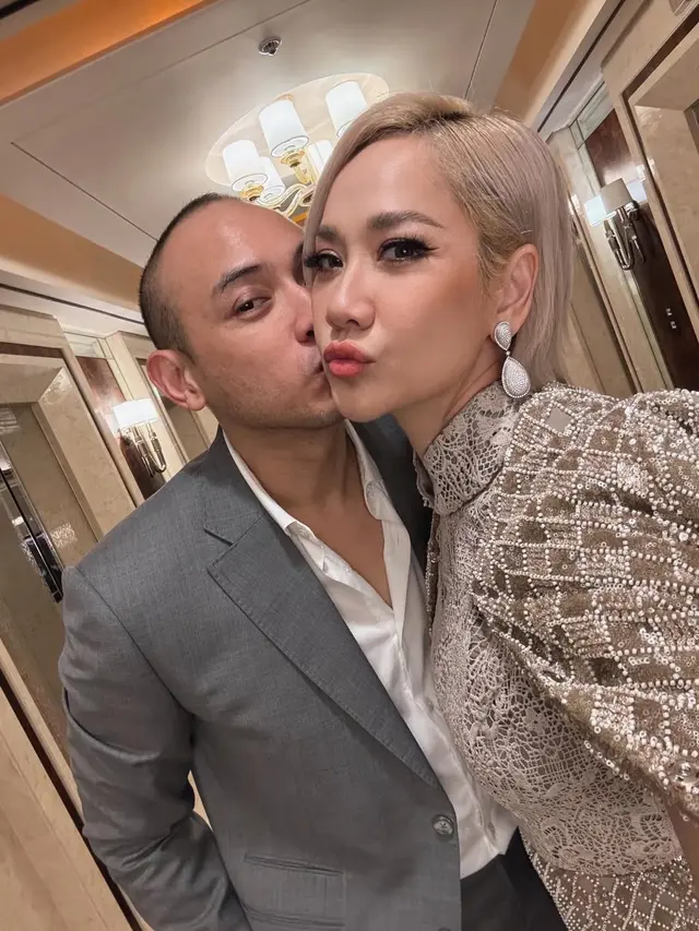 Potret BCL Kondangan di Kuala Lumpur, Auranya Diva Banget (Foto: Instagram @itsmebcl)