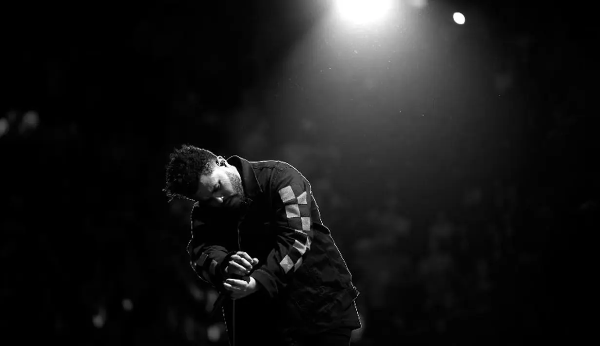 Kendati demikian, sebenarnya menghabiskan waktu sendiri dan mencoba menyembuhkan diri dari luka lama merupakan langkah terbaik, lho. (ISAAC BREKKEN/GETTY IMAGES NORTH AMERICA/AFP)