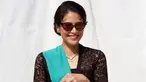 Tampil dengan kebaya hitam, penampilan Dian Sastrowardoyo ini curi perhatian netizen. Dirinya juga terlihat memadukan kebaya yang digunakan dengan kacamata serta sebuah kalong mewah. (Liputan6.com/IG/@therealdisastr)