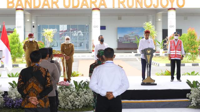 Peresmian Bandara Trunojoyo Sumenep. (Ist).
