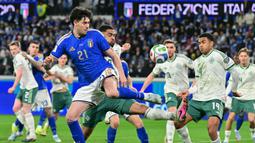 Italia tampil dominan sejak awal pertandingan yang berlangsung di Stdion Atleti Azzurri d'Italia, Kamis (26/3/2026) malam WIB. (AFP/Stefano Rellandi)