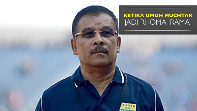 Manajer Persib Bandung, Umuh Muchtar menyanyikan lagu Rhoma Irama yang berjudul Menunggu saat peluncuran tim dan jersey Persib.