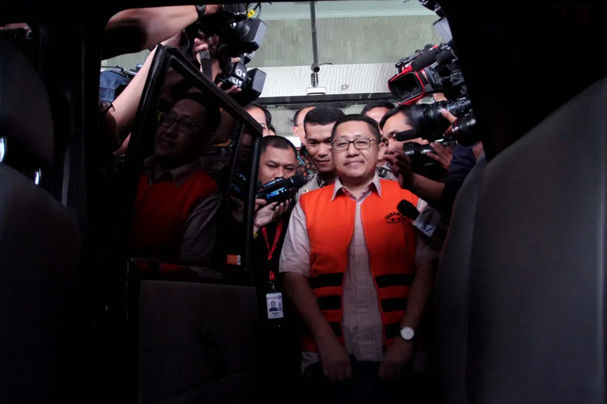  [FOTO] Anas Urbaningrum Diperiksa Mendadak