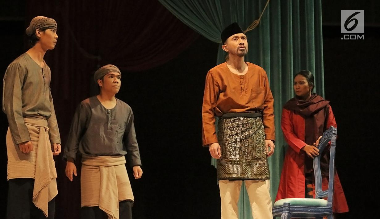 Kisah Hidup Rendra: Penyair dan Aktor Multitalenta yang Menginspirasi Bangsa