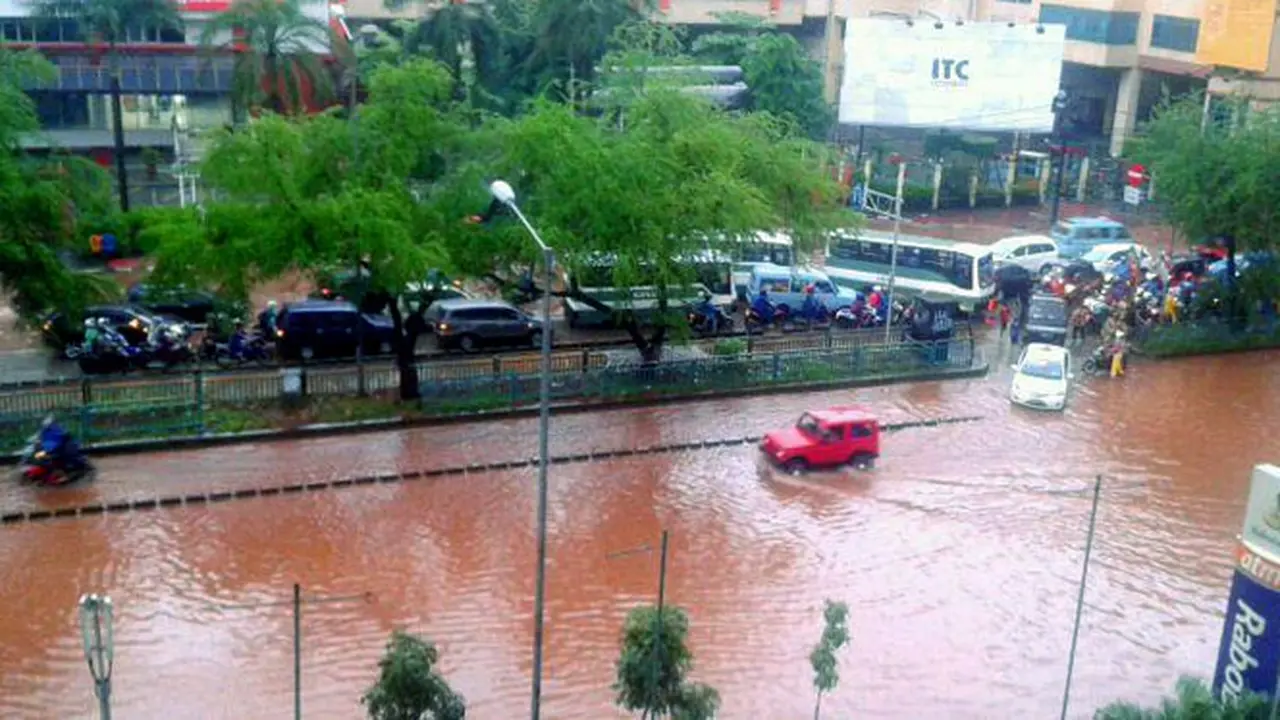 banjir-mangga-dua-140117a.jpg