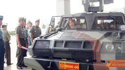Citizen6, Cilangkap:  TNI kini memiliki Kendaraan Taktis (Rantis) 4 x 4 yang dikenal dengan 4-Wheels Drive (4WD atau 4 x 4) yaitu kendaraan taktis yang memiliki tenaga penggerak pada keempat rodanya. (Pengirim: Badarudin Bakri) 