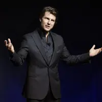 Tom Cruise
