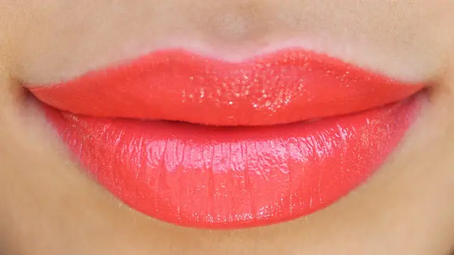 ilustrasi lipstik