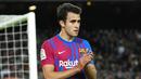 Pemain Barcelona, Eric Garcia, saat melawan  Rayo Vallecano pada laga Liga Spanyol di Stadion Camp Nou, (24/4/2022). Eric Garcia gagal bersaing di lini pertahanan Barcelona. Xavi Hernandez bisa saja mendepak Eric karena sang pelatih lebih suka memakai jasa Jules Kounde, Ronaldo Araujo dan Andreas Christensen. (AFP/Lluis Gene)