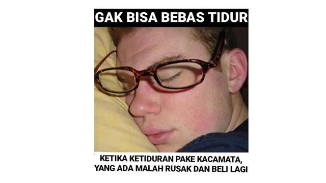 7 Meme Derita Orang Pakai Kacamata Ini Bikin Kesal