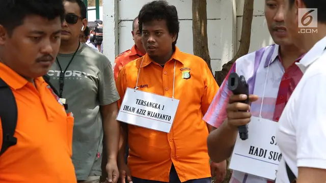 Tersangka Penembak Gedung DPR Jalani Proses Rekonstruksi