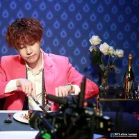 J-Hope BTS merajai beberapa chart musik lewat mixtape terbarunya, Hope World.