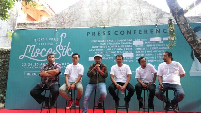 Mocosik 2019 Baca Buku Sekaligus Nonton Konser Tulus Sampai Ebiet G Ade Showbiz Liputan6 Com