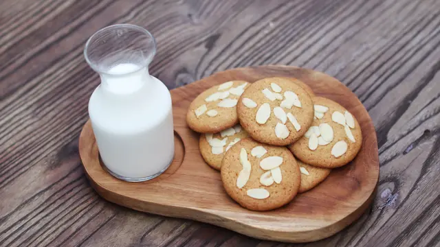 Soft Baked Ginger Cookies