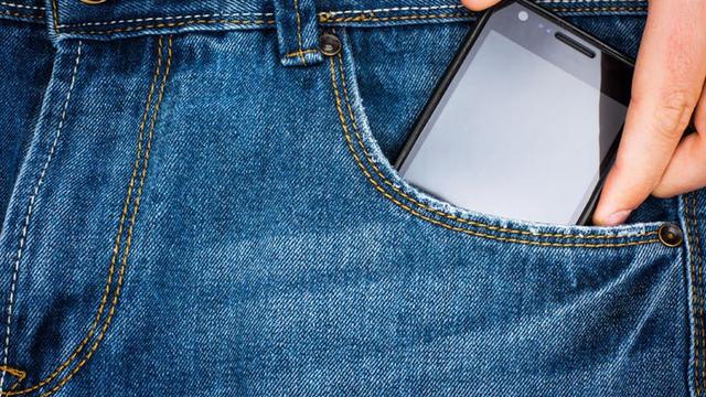 Bahaya Radiasi Ponsel bagi Kesuburan Pria