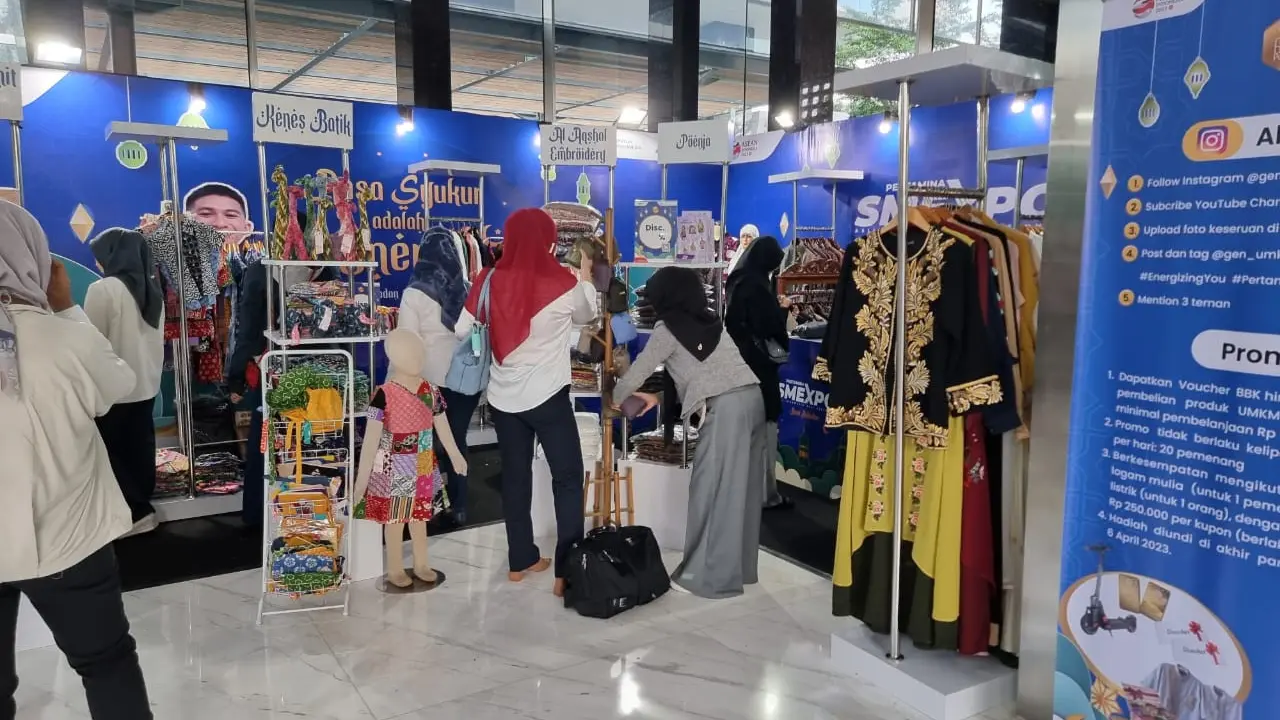 Bazar “Sobat Energi Belanja UMKM” yang digelar Kementerian ESDM dan dibuka Menteri ESDM Arifin Tasrif, Selasa (4/4).