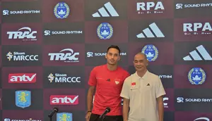Ezra Walian Girang Bukan Main Bisa Tanding Lawan Aston Villa di GBK