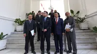 Delegasi FIFA bertemu dengan Presiden Joko Widodo di Istana Negara, Jakarta, Senin (2/11/2015). (Bola.com/Nicklas Hanoatubun)