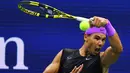 Petenis Spanyol, Rafael Nadal mengembalikan bola pukulan Matteo Berrettini dari Italia pada babak semifinal AS Terbuka 2019 di USTA Billie Jean King National Tennis Center, New York (6/9/2019). Nadal akan bertemu petenis Rusia, Daniil Medvedev. (AFP Photo/Johannes Eisele)