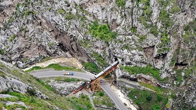 Jembatan Infiernillo, Sebuah 'Neraka' Kecil di Peru