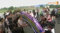 [VIDEO] Belum Dibayar, Pekerja Bandara Kualanamu Blokade Jalan