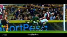 Gol ke-50 yang dicetak striker West Ham, Andy Carroll, jadi momen terbaik Premier League pekan ke-30. This video presented by Ballball.