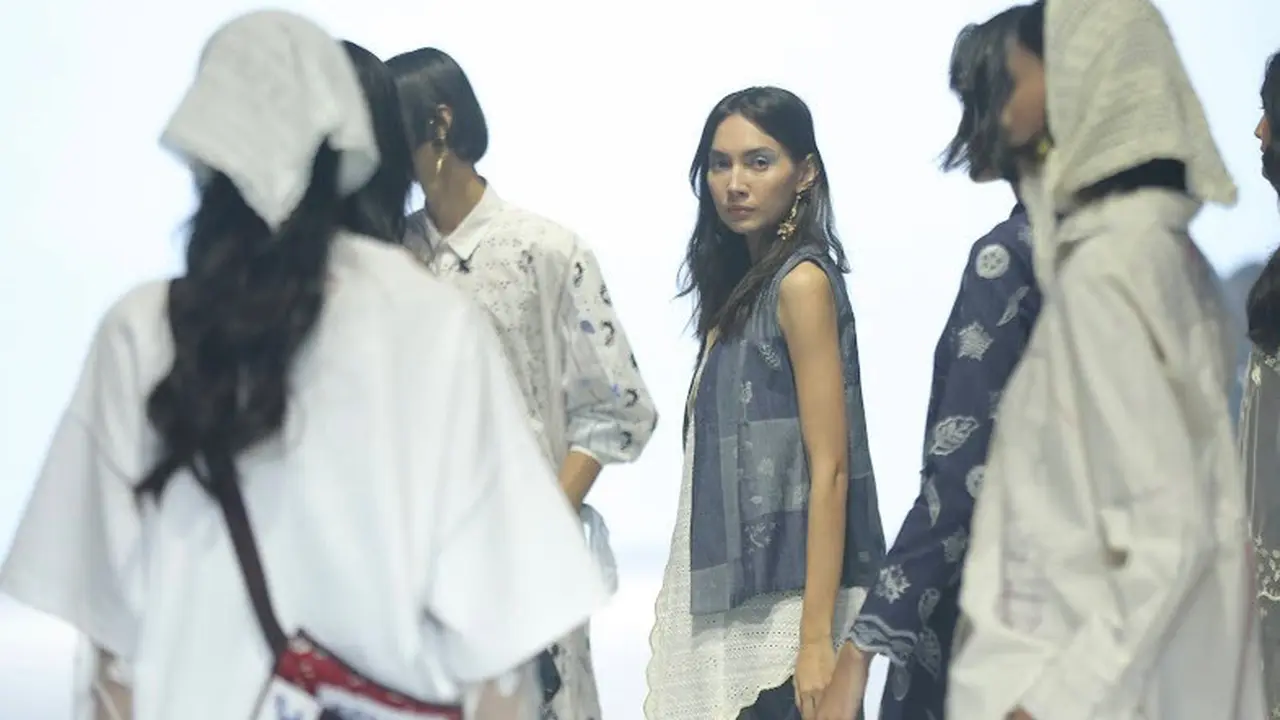 Denim Ramah Lingkungan dari Sejauh Mata Memandang di Jakarta Fashion Week 2024
