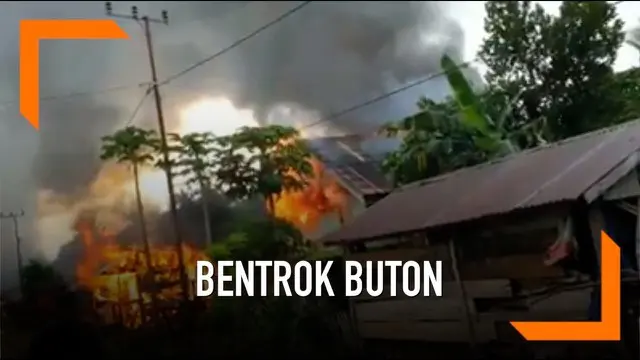 Bentrok antara Desa Sampuabalo dan Desa Gunung Jaya di Buton, Sulawesi Tenggara mengakibatkan dua warga tewas. Selain itu 8 warga mengalami luka-luka dan puluhan rumah terbakar.