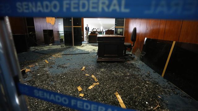 Kondisi Usai Penyerbuan Pendukung Mantan Presiden Brasil Jair Bolsonaro