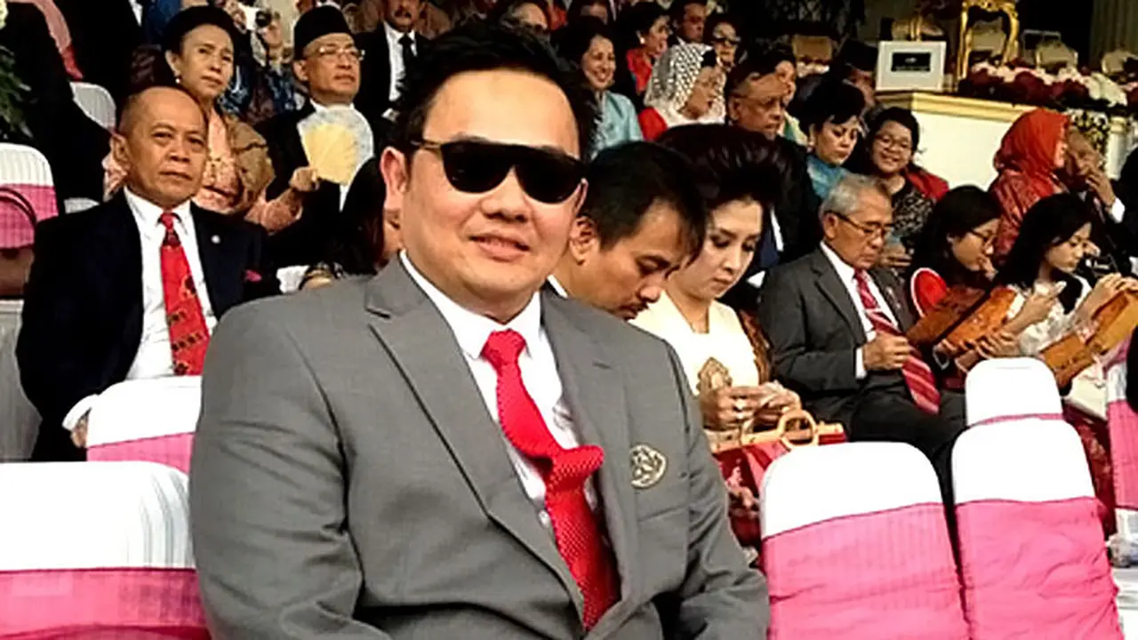 farhat-131017b.jpg