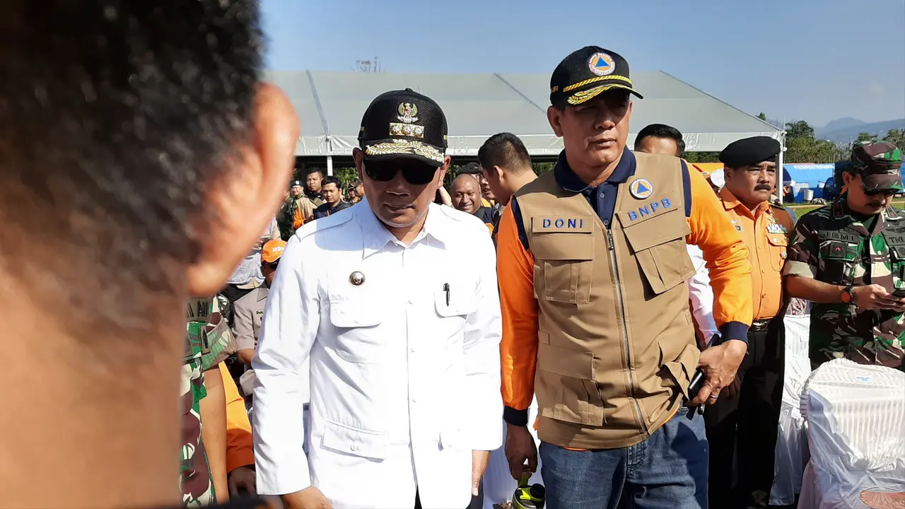 Gubernur Jawa Barat Ridwan Kamil menghadiri upacara Hari Kesiapsiagaan Bencana.