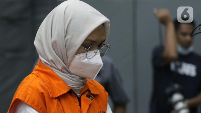 FOTO: Bupati Probolinggo dan Anggota DPR Ditahan KPK