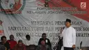 Cagub Jatim Gus Ipul memberikan sambutan politik disaksikan Forum Komunikasi Relawan Jokowi Jawa Timur di Surabaya, Kamis (22/3). Puluhan relawan tersebut mendukung penuh untuk memenangkan Gus Ipul-Mbak Puti Guntur. (Liputan6.com/Pool/Dodi)